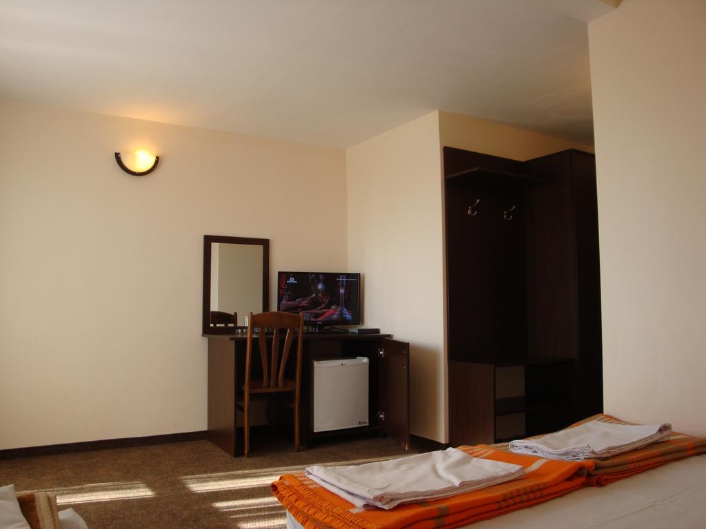 Family Hotel Diana Lyaskovo  Exteriér fotografie